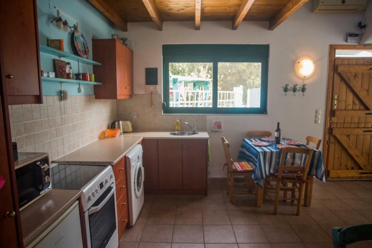 Villa Afou Afrata Exterior photo